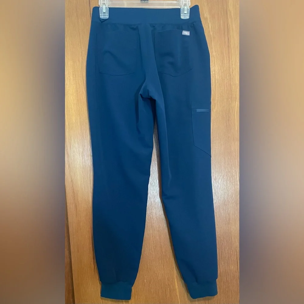 Figs Deep Reef XS S Jogger Scrub Set - Picture 6 of 7